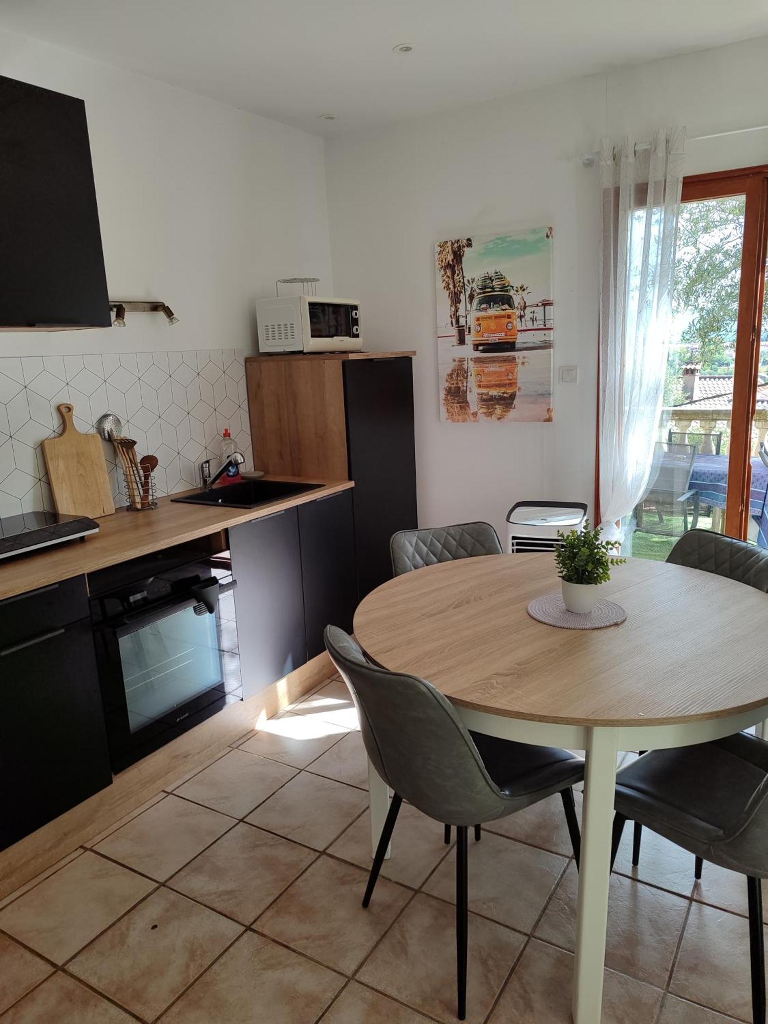 T2 En Rez De Chaussee De Villa A Cuers Exteriör bild